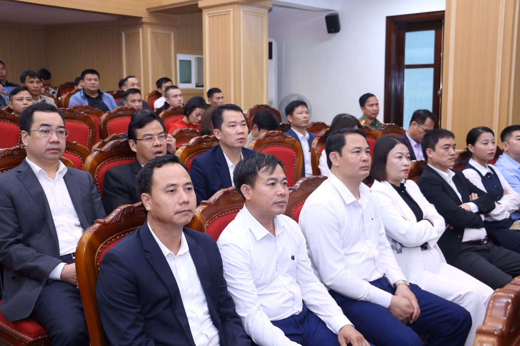 Gần 800 người chấp hành xong án phạt tù được vay vốn làm ăn -0