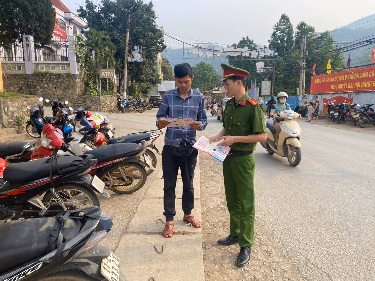 Kỳ vọng của cử tri vùng cao, biên giới Cao Bằng trước ngày hội lớn -0