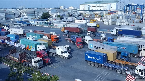 Đầu tư tương xứng cho phát triển vận tải hàng hóa bằng đường thủy nội địa