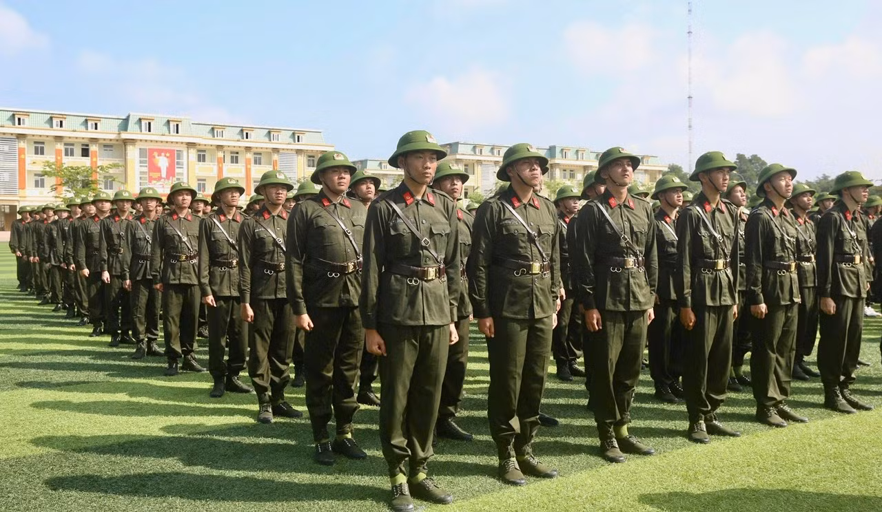 Hơn 1.300 tân binh CSCĐ bước vào thời gian huấn luyện -0