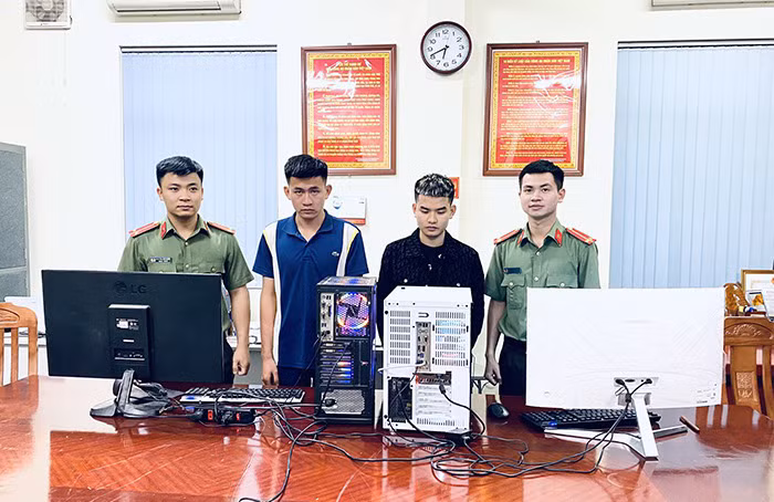 Lừa đảo từ các dịch vụ đọc trộm tin nhắn mạng xã hội -0