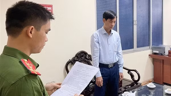 Bắt Phó Giám đốc Sở Tài nguyên và Môi trường tỉnh Cao Bằng