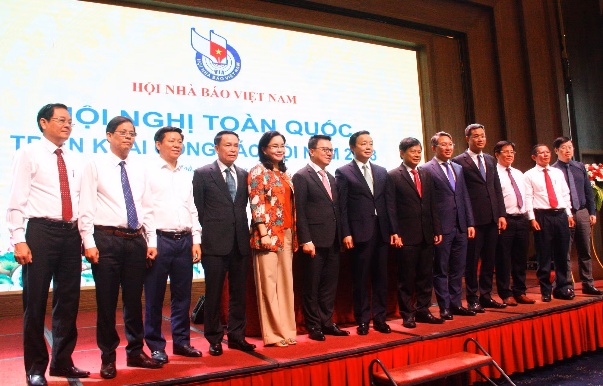 “Xây dựng nền báo chí, truyền thông chuyên nghiệp, nhân văn và hiện đại”. -0