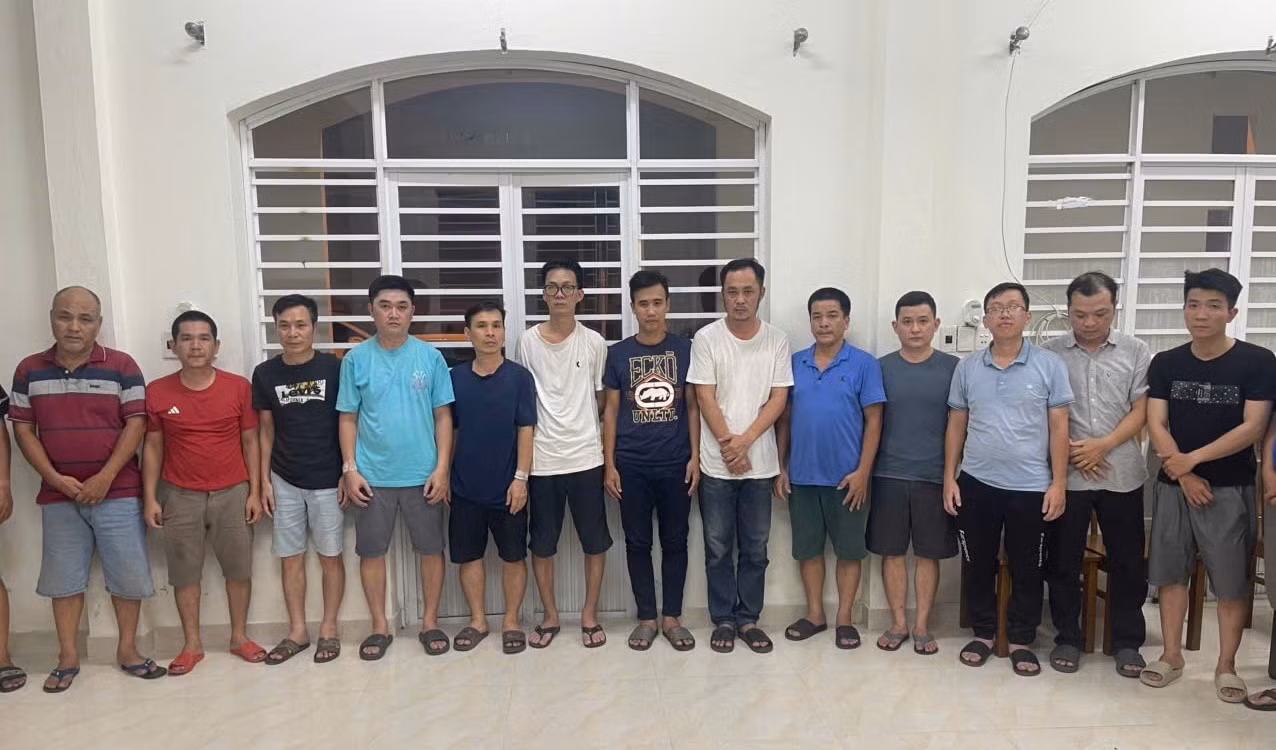 Khởi tố thêm 14 đối tượng trong đường dây đánh bạc quy mô lớn -0