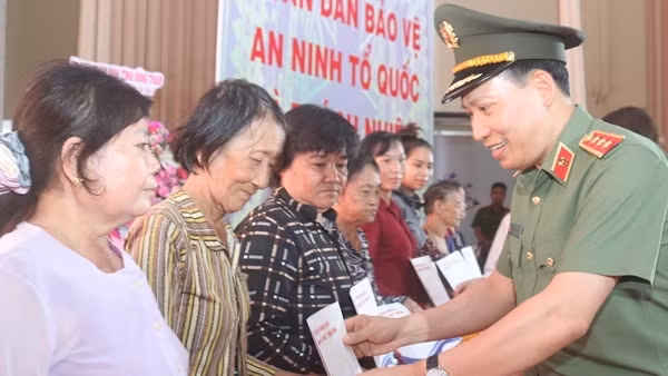 Xây dựng, nhân rộng các mô hình, điển hình tiên tiến phong trào bảo vệ ANTQ ở Đồng Tháp