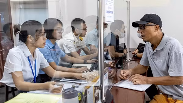 Hà Nội tiếp nhận 66 nghìn hồ sơ, chính quyền 2 cấp vận hành thông suốt