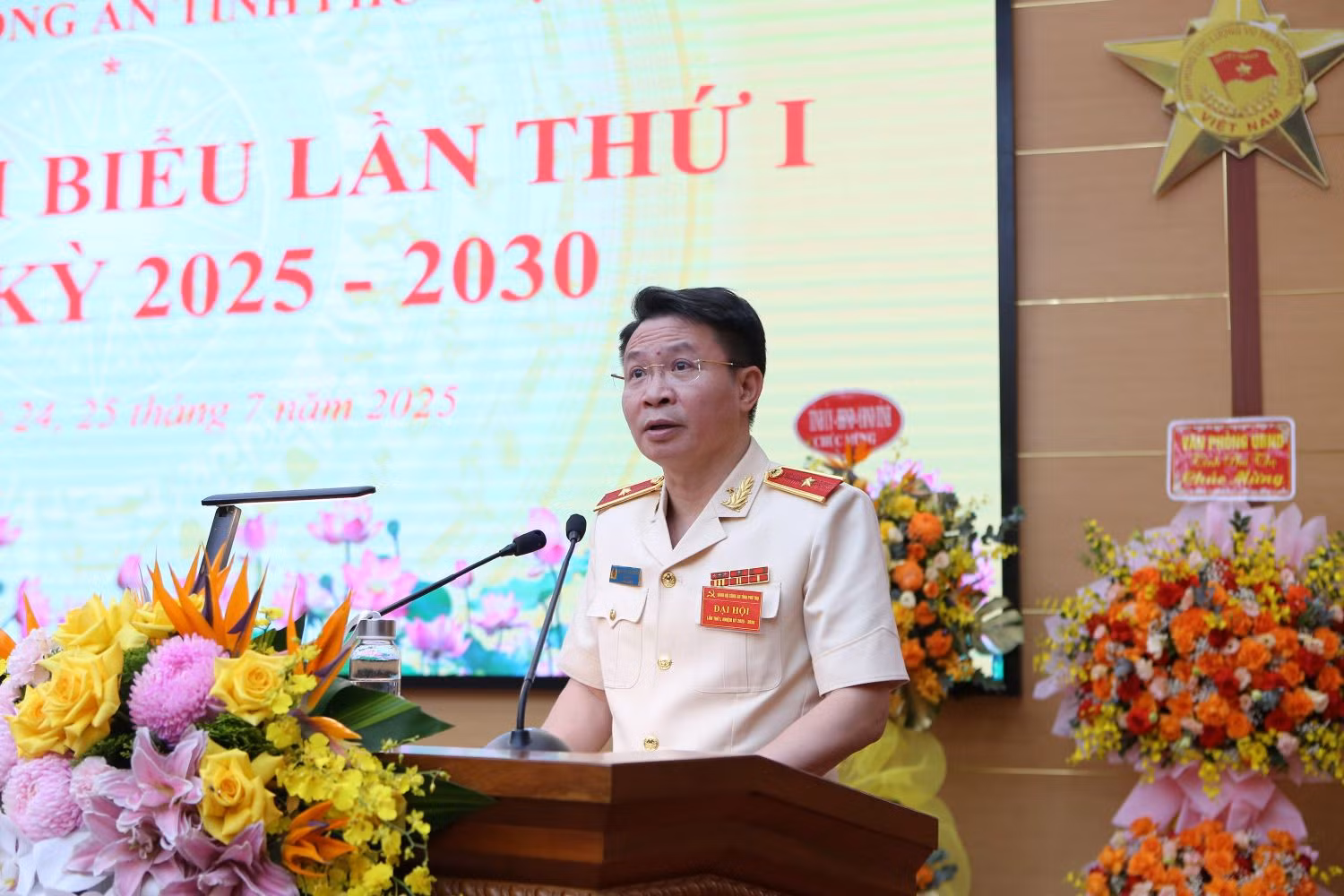 Xây dựng Đảng bộ Công an tỉnh Phú Thọ trong sạch, vững mạnh, đáp ứng yêu cầu công tác -0