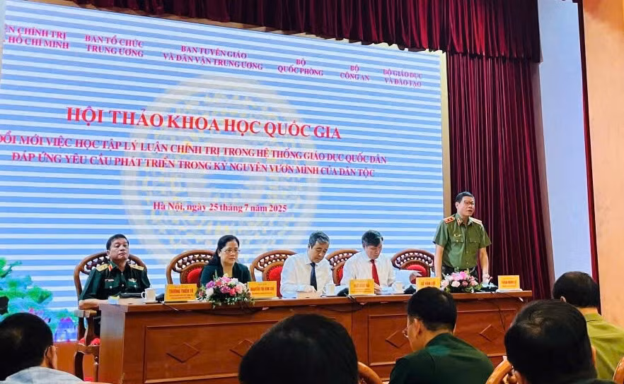 Đổi mới công tác giáo dục lý luận chính trị đáp ứng yêu cầu phát triển trong kỷ nguyên vươn mình -0