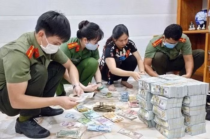 Rủi ro dịch vụ chuyển tiền chui -0