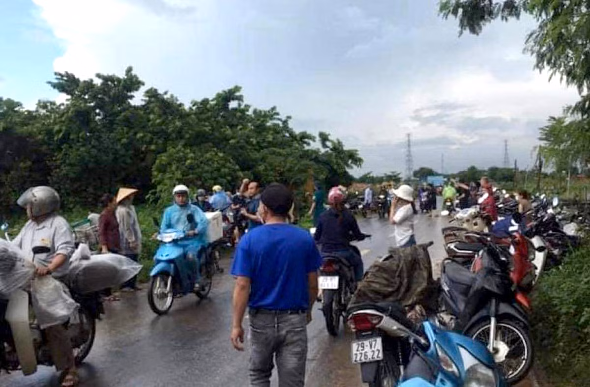 Đang làm đồng, hai người phụ nữ bị sét đánh tử vong -0
