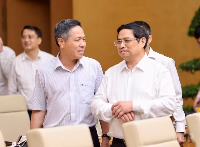 Thủ tướng: Các DNNN phải góp phần quan trọng xây dựng nền kinh tế độc lập, tự chủ và ổn định kinh tế vĩ mô -0
