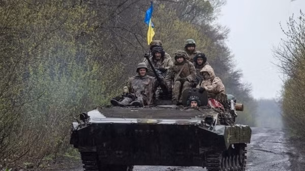 Ukraine "giáng đòn" vào lực lượng phòng không vùng ly khai Lugansk ảnh 3