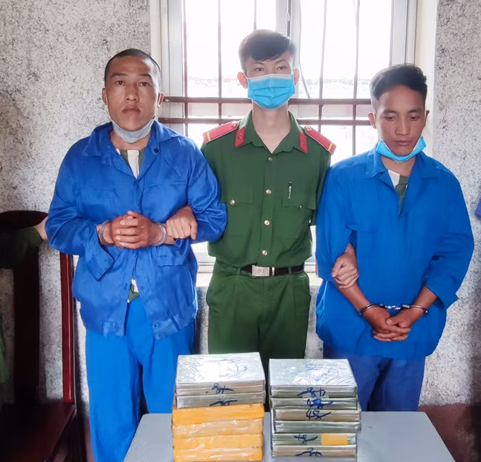 Vụ phục kích bất ngờ và chiếc bao tải 60 bánh heroin -0