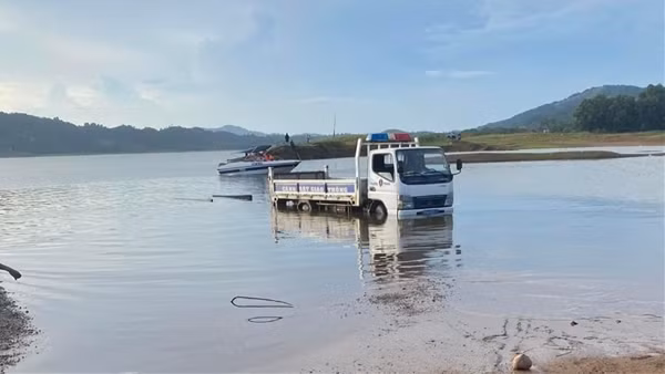 Đã xác định được danh tính các nạn nhân bị lật xuồng trên hồ Đa Tôn ảnh 2