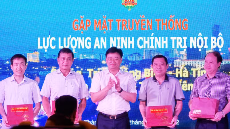 Giao lưu, trao đổi kinh nghiệm lực lượng An ninh Chính trị Nội bộ 6 tỉnh thành -0