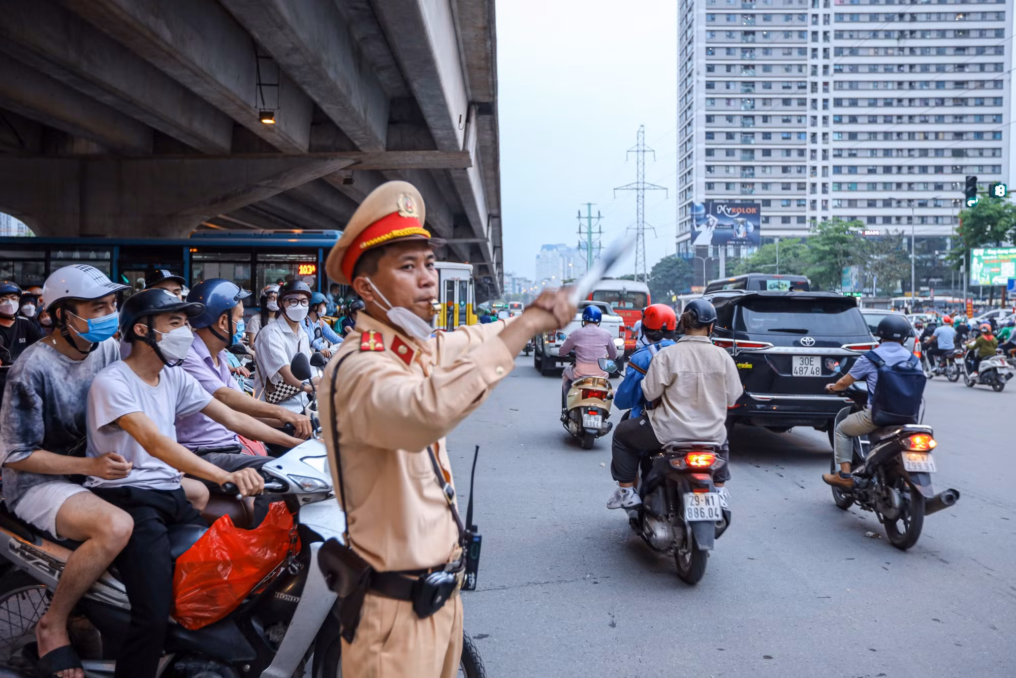 Bộ trưởng Tô Lâm gửi Thư khen lực lượng Cảnh sát giao thông -0