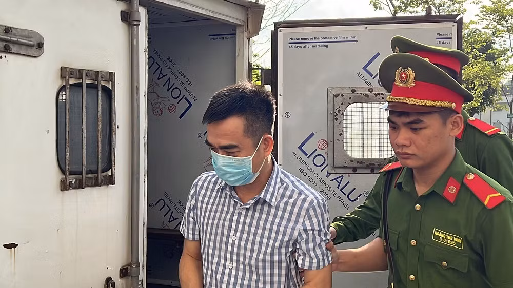 Cựu Phó Giám đốc Công an TP Hà Nội dùng 2,8 triệu USD nhận hối lộ để làm gì? -0