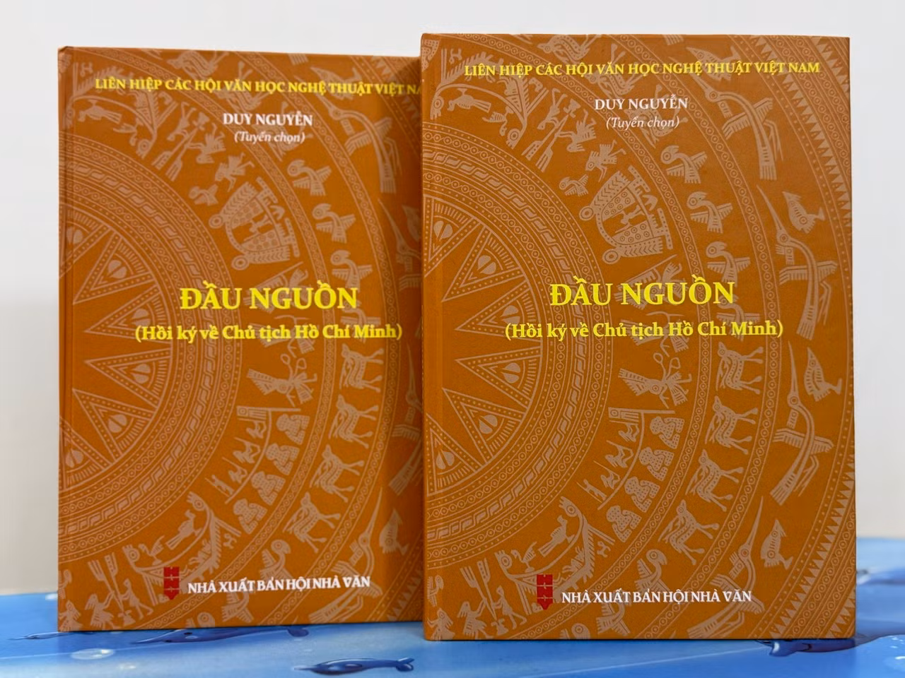 “Đầu nguồn” - Hồi ký về Chủ tịch Hồ Chí Minh -0