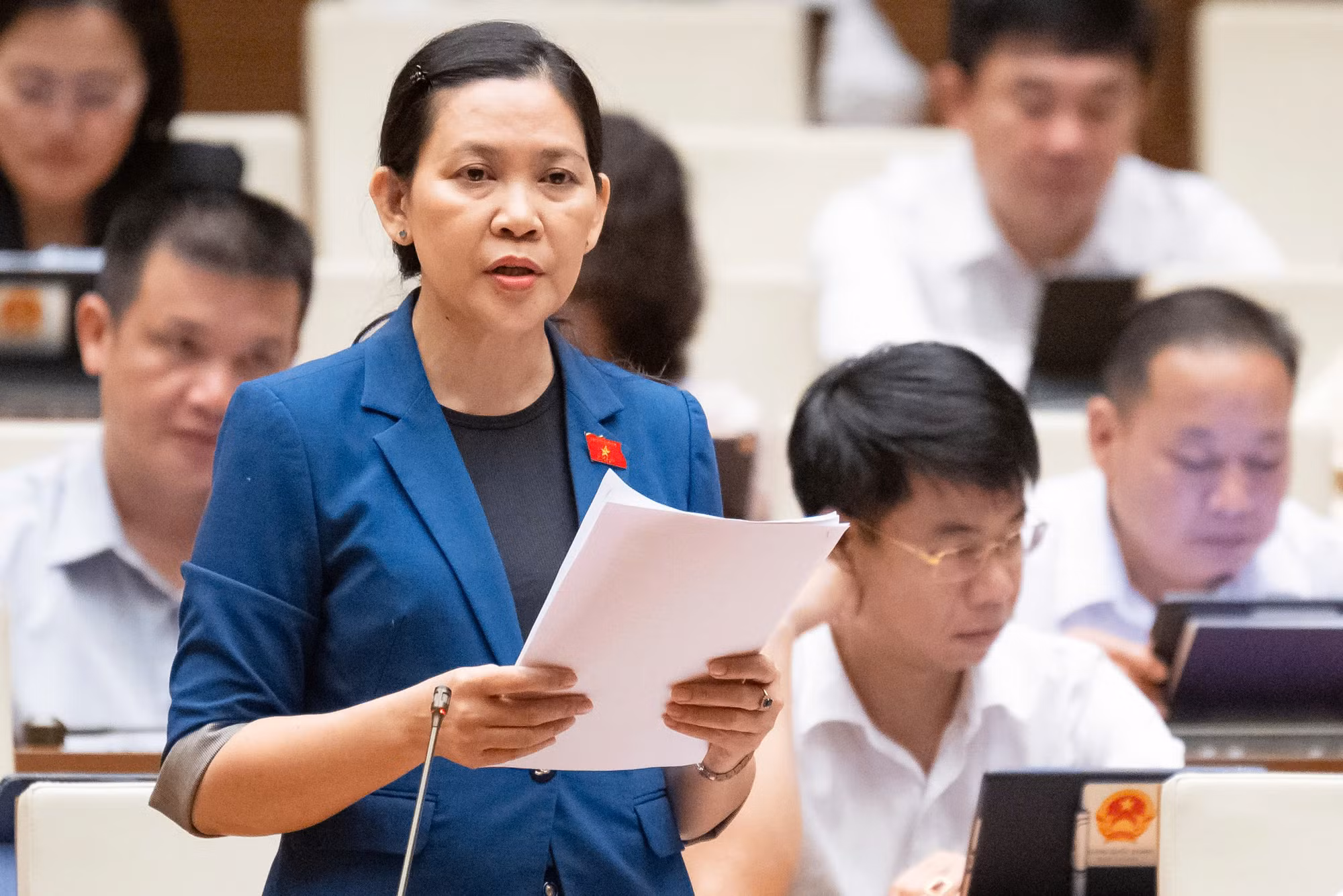 Quyền lợi phải gắn liền với trách nhiệm trong trong công tác xây dựng pháp luật -0
