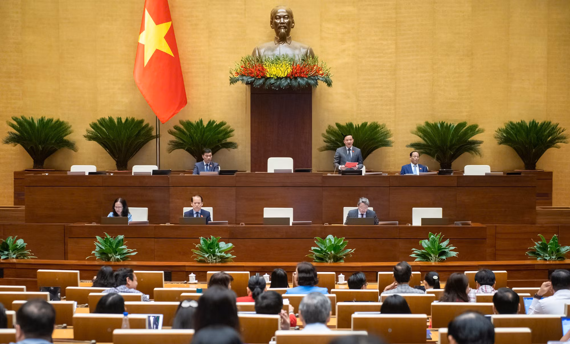 Quyền lợi phải gắn liền với trách nhiệm trong trong công tác xây dựng pháp luật -0