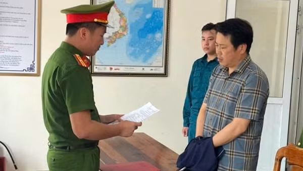 Bắt giám đốc lừa đảo trúng thầu dự án, chiếm đoạt 2 tỷ đồng