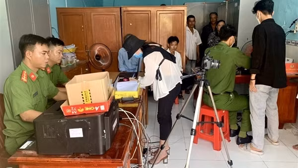 Công an tỉnh Bạc Liêu hoàn thành cấp CCCD cho 100% công dân đủ điều kiện
