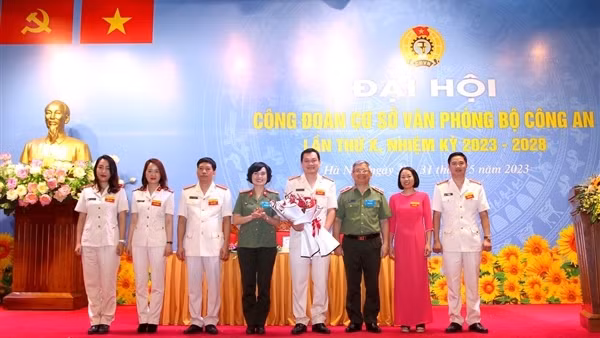 Đại hội Công đoàn cơ sở Văn phòng Bộ Công an lần thứ X