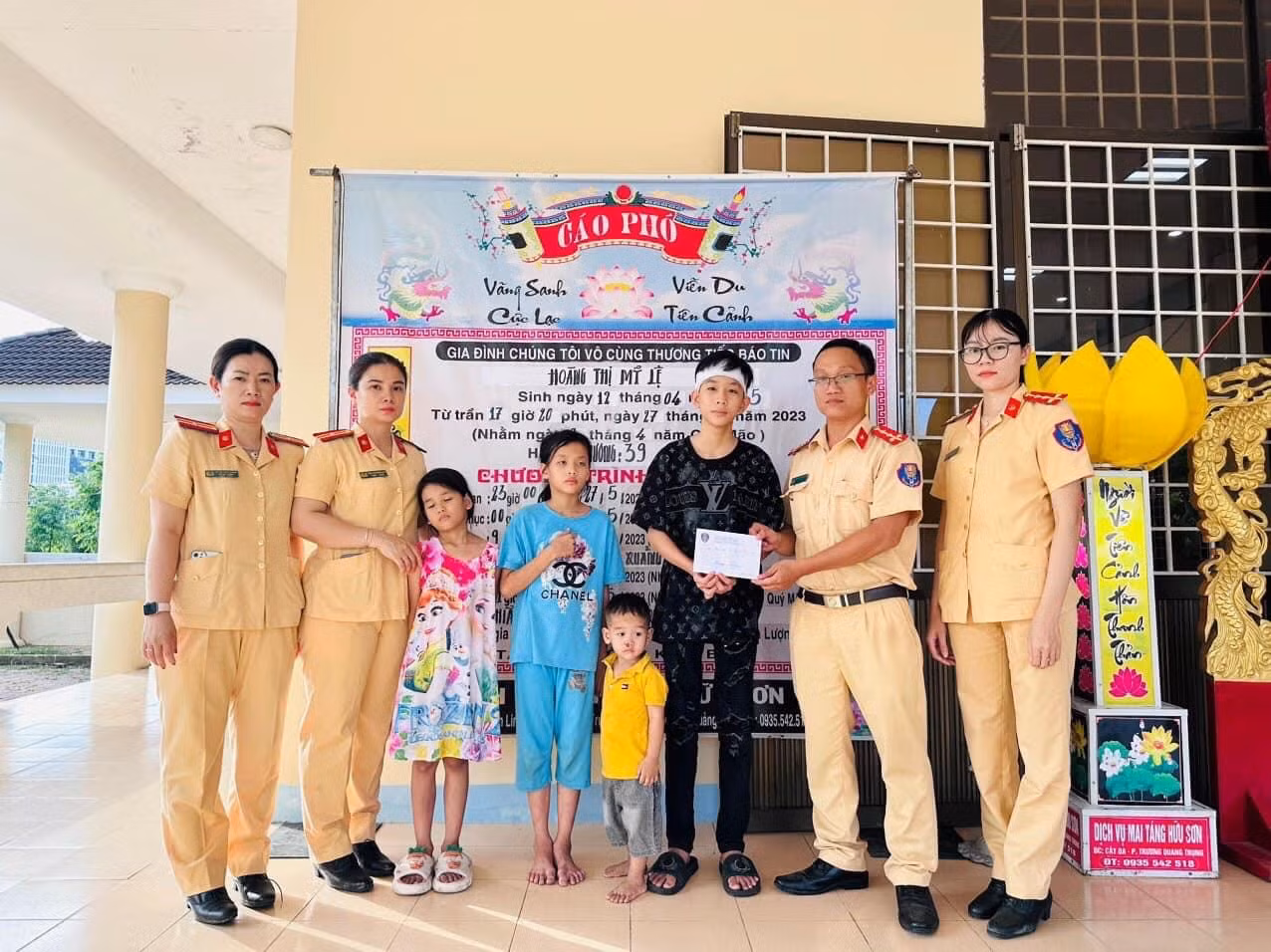 Nhiều hoạt động nghĩa tình với gia đình có người mẹ qua đời do bị TNGT để lại 4 con thơ -0