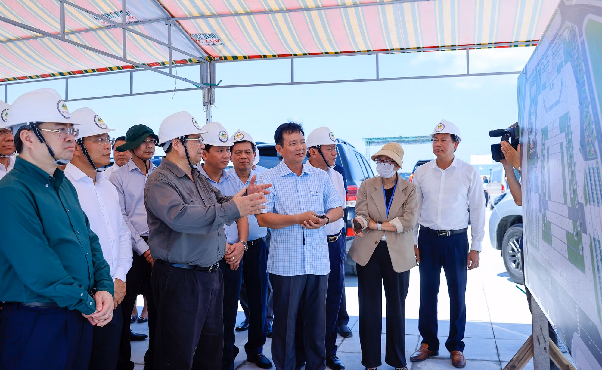 Thủ tướng khảo sát, chỉ đạo giải quyết các vấn đề cấp bách tại Phú Quốc -0