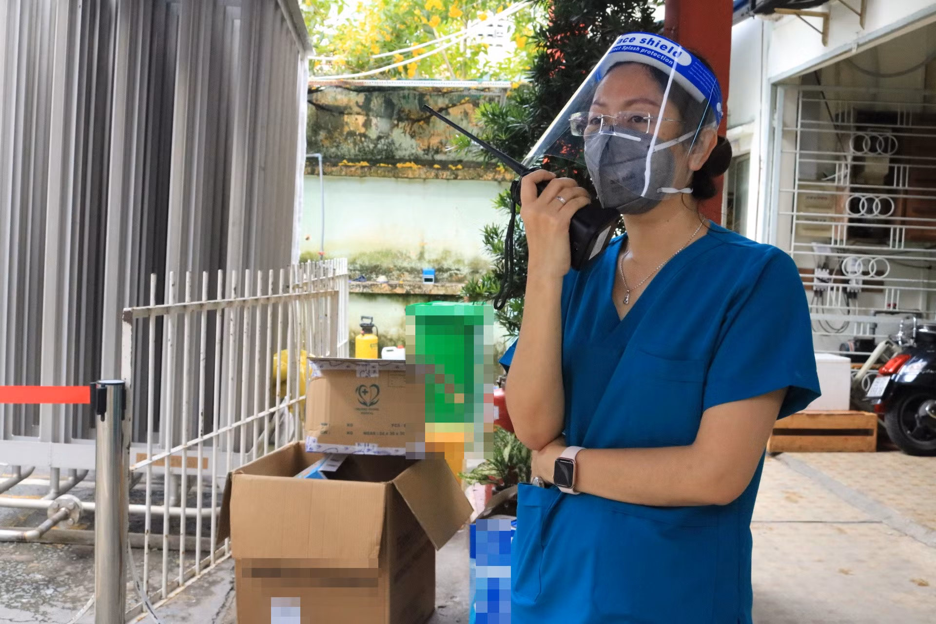 Những chuyến xe ‘chở yêu thương’ tiếp sức y bác sĩ tuyến đầu chống dịch COVID-19 -0