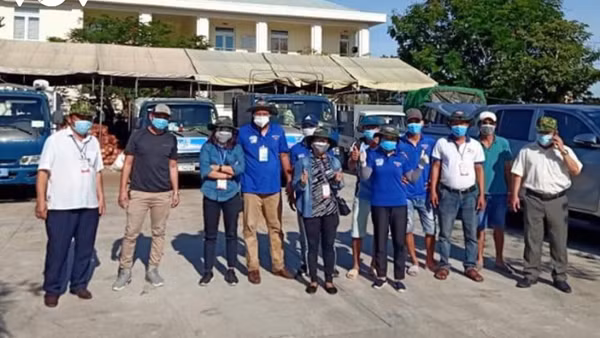 Những chuyến xe nặng nghĩa tình ảnh 3