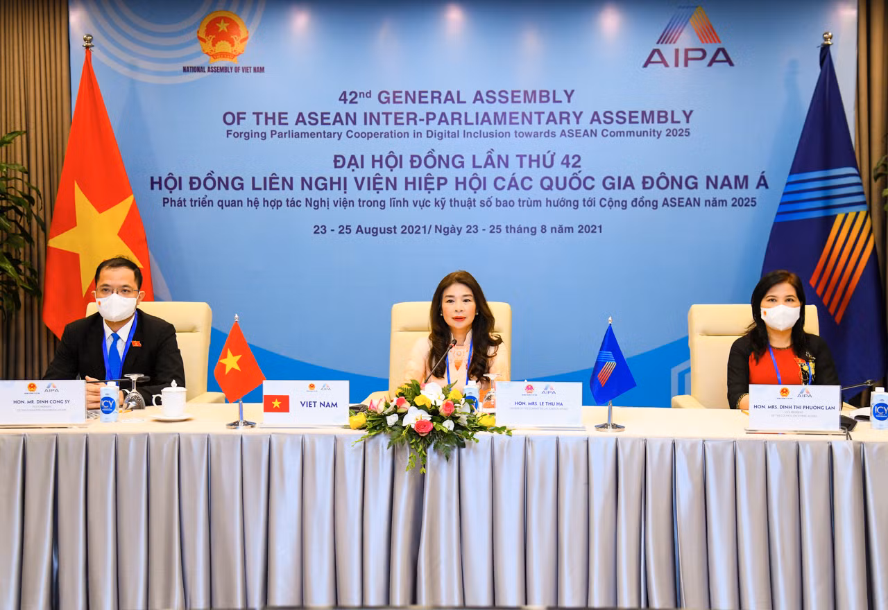 Thông qua Báo cáo tài chính, tăng lương cho cán bộ Ban Thư ký AIPA -0