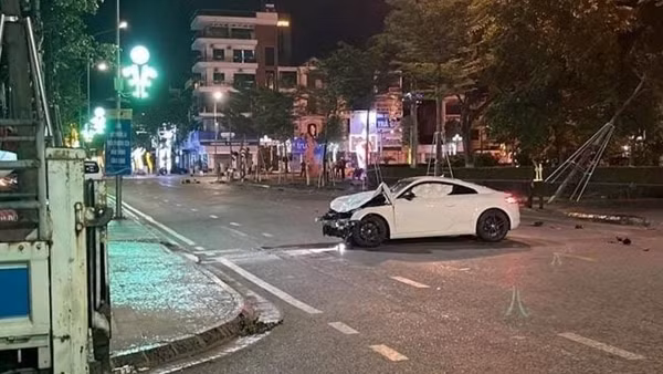 Xe máy tông nhau trên QL 1A, 2 người thương vong ảnh 3
