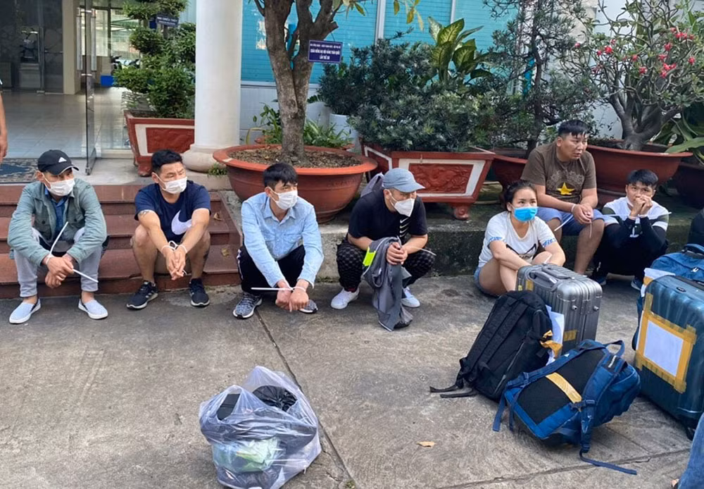 Bắt nhóm trộm tài sản người nước ngoài chuẩn bị trốn sang Campuchia -0