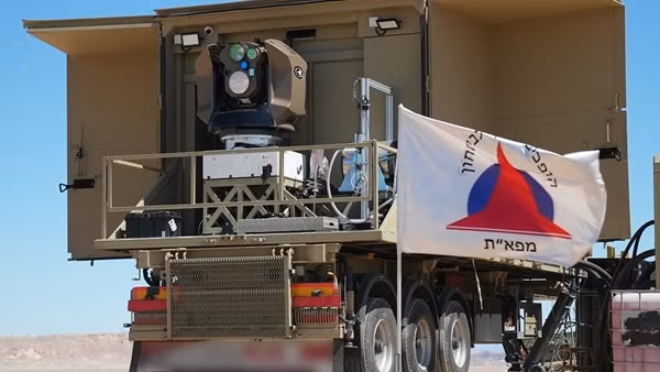 Israel không kích Dải Gaza, bạo lực lại leo thang ảnh 2