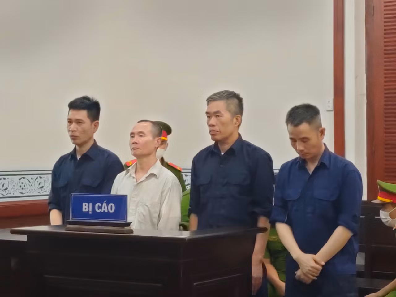 Hai án tử hình, hai án chung thân cho đường dây ma túy của ba anh ruột -0
