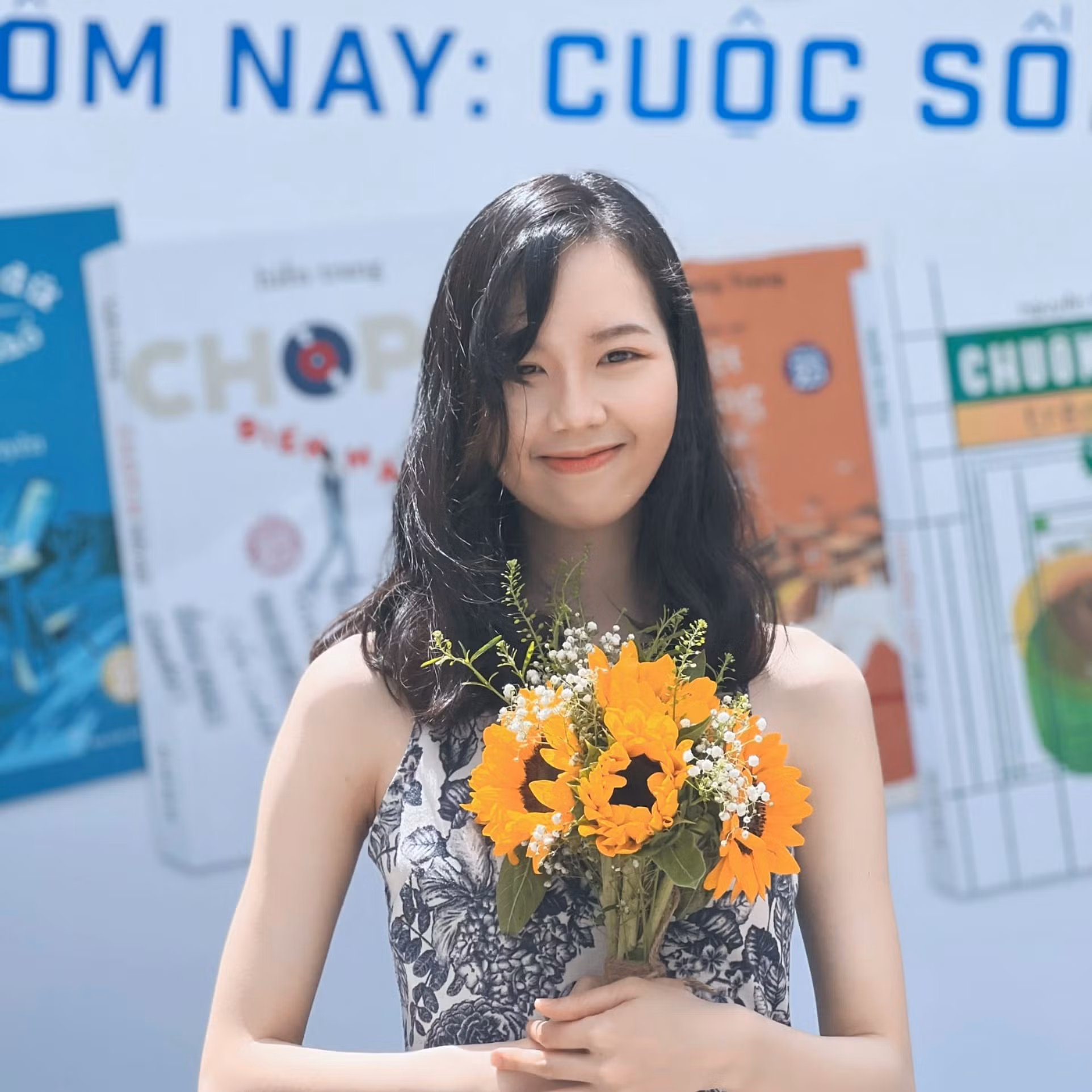 ảnh 1 - chân dung nhà văn hiền trang.jpg -0