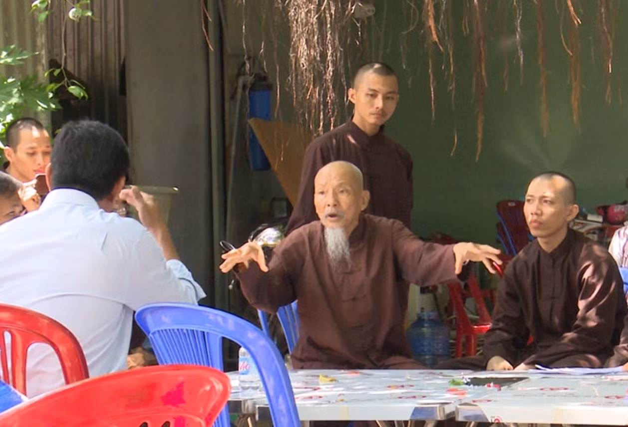 Đề nghị truy tố 6 bị can tại nơi tự xưng là 