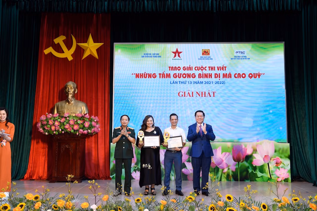 Cuộc thi đã phản ánh sinh động, trung thực những tấm gương tiêu biểu trong phong trào thi đua yêu nước -0