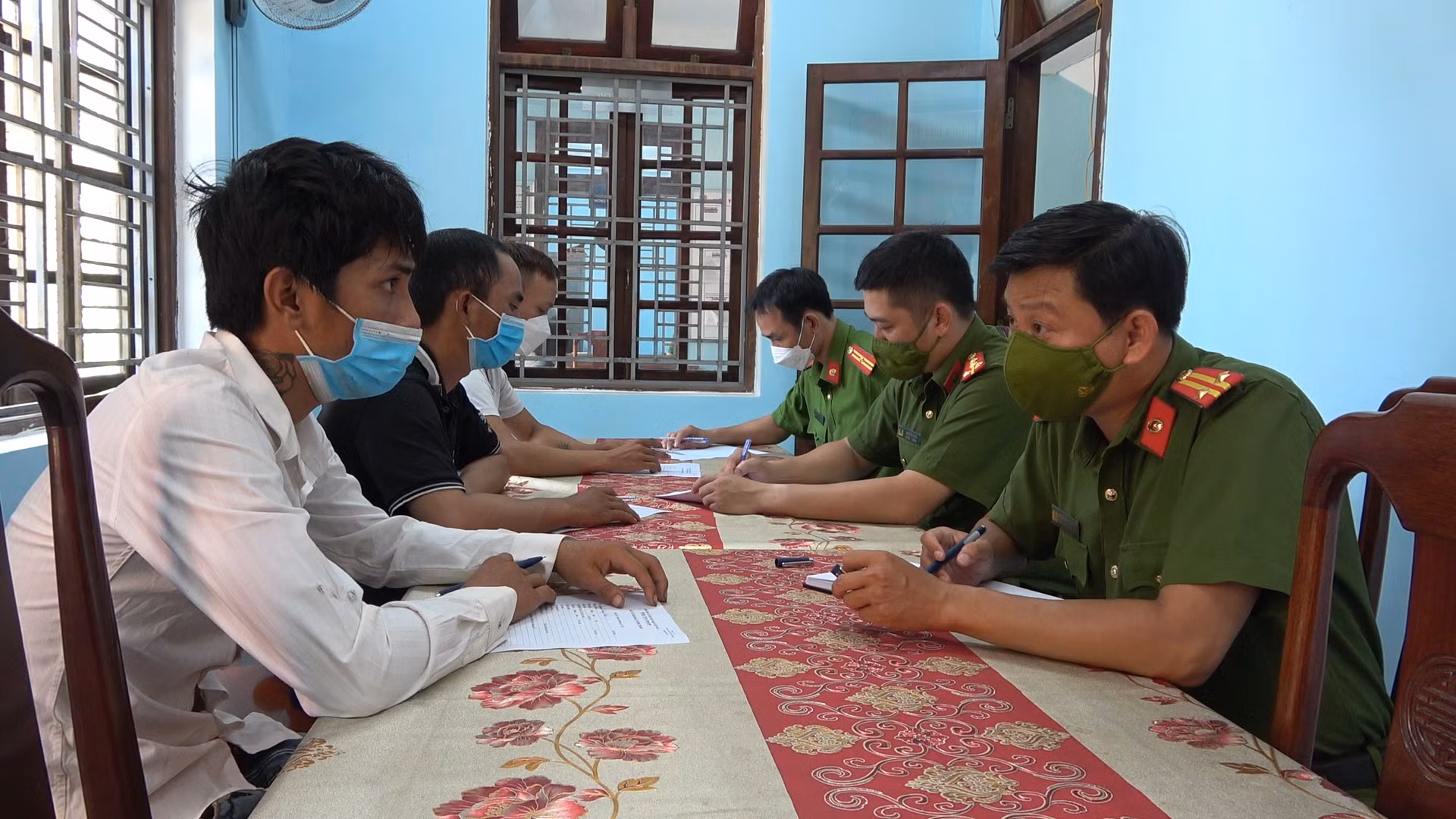 Làm rõ nhóm đối tượng nhiều lần ‘xin đểu’ ở nghĩa trang -0