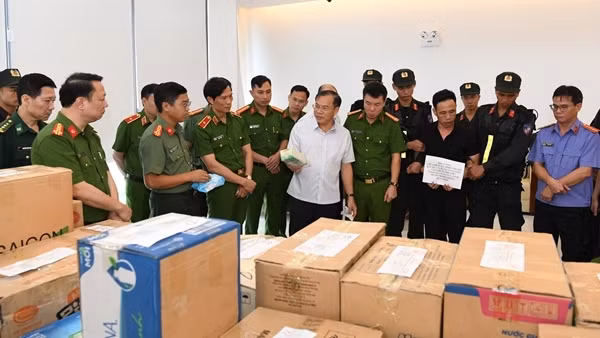 Triệt phá đường dây ma túy xuyên quốc gia từ Lào về Việt Nam, thu giữ 777 kg ma túy tổng hợp