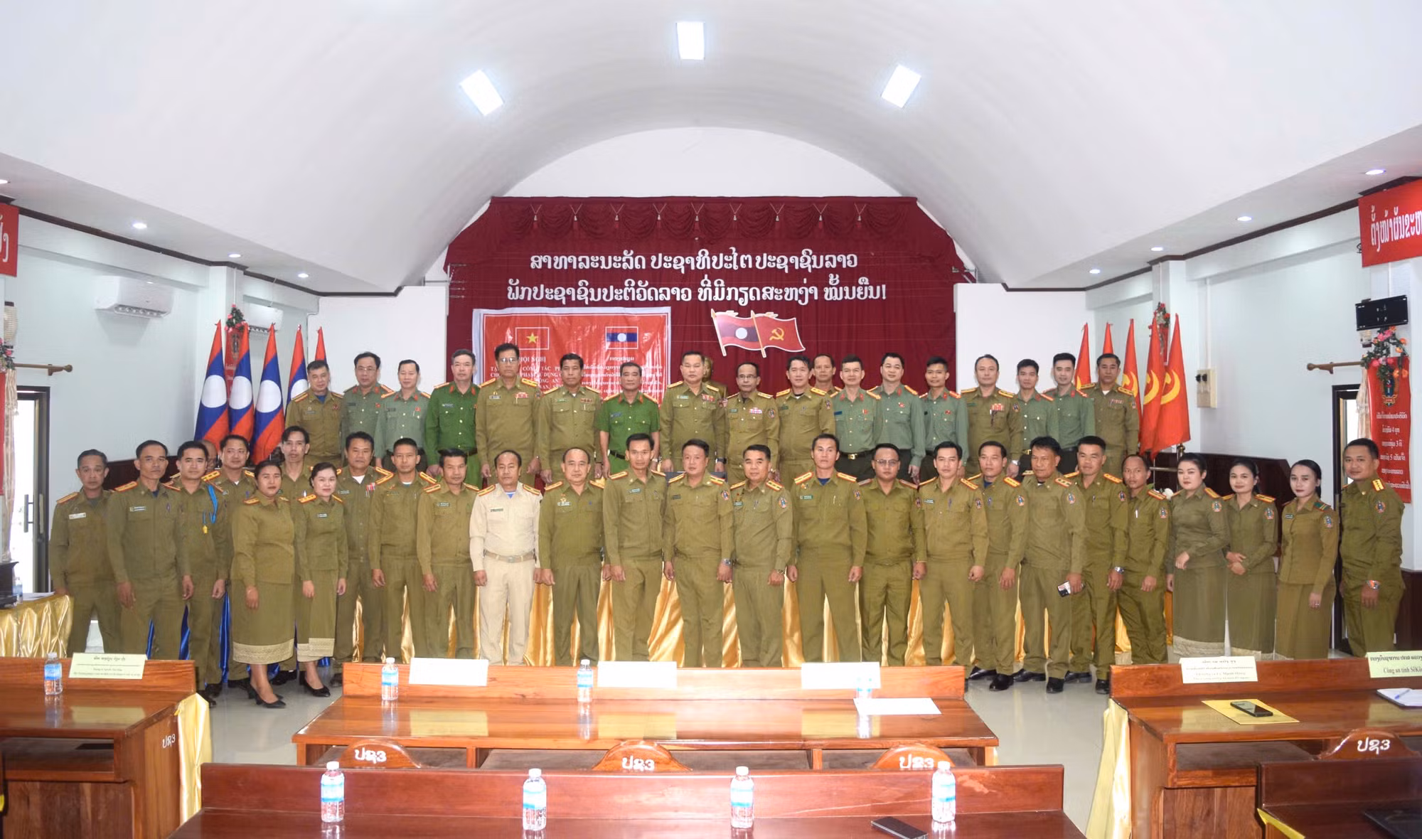 Công an TP Huế và Công an tỉnh Salavan (Lào) ký kết quy chế triển khai Tổ phòng, chống ma túy tại khu vực biên giới -0