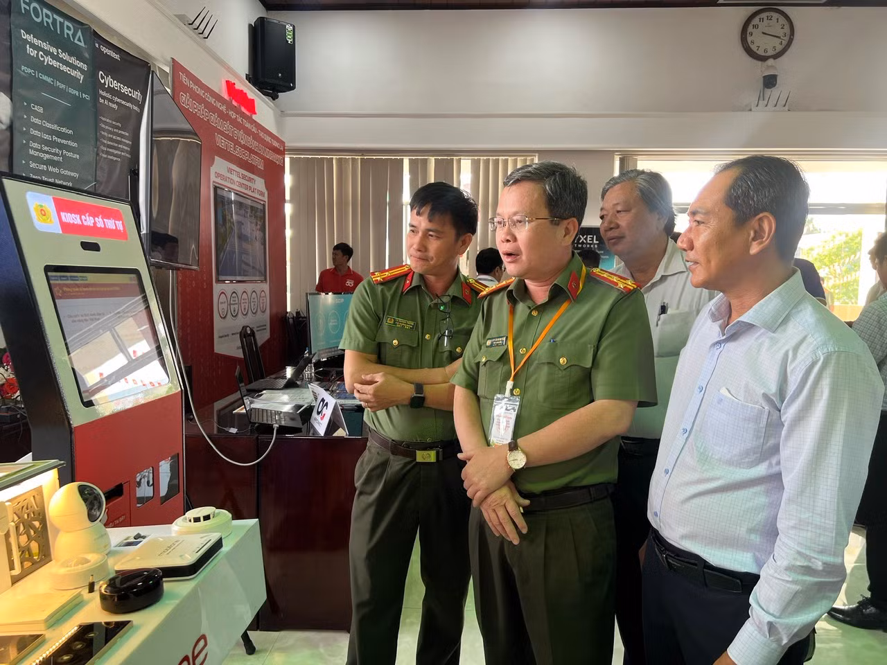 Đảm bảo an ninh dữ liệu số phục vụ điều hành chính quyền địa phương 2 cấp -0
