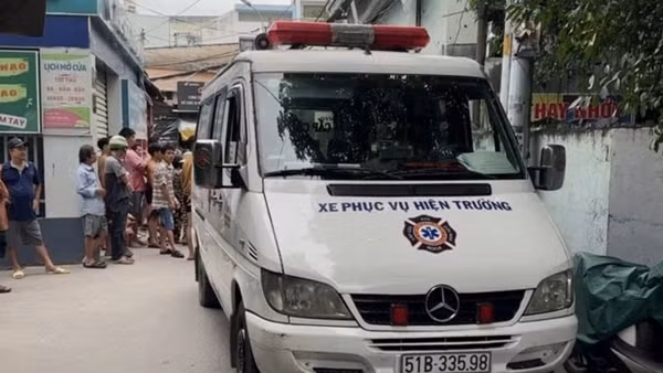 Điều tra nguyên nhân người đàn ông tử vong trong căn nhà khóa kín