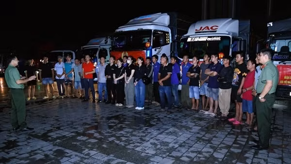 Công an tỉnh Đồng Nai chuyển gần 200 tấn hàng hỗ trợ người dân Đắk Lắk