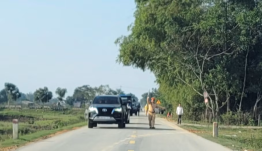 Huy động 2.000 cán bộ chiến sỹ chốt chặn truy bắt 2 phạm nhân trốn khỏi nơi giam giữ -0