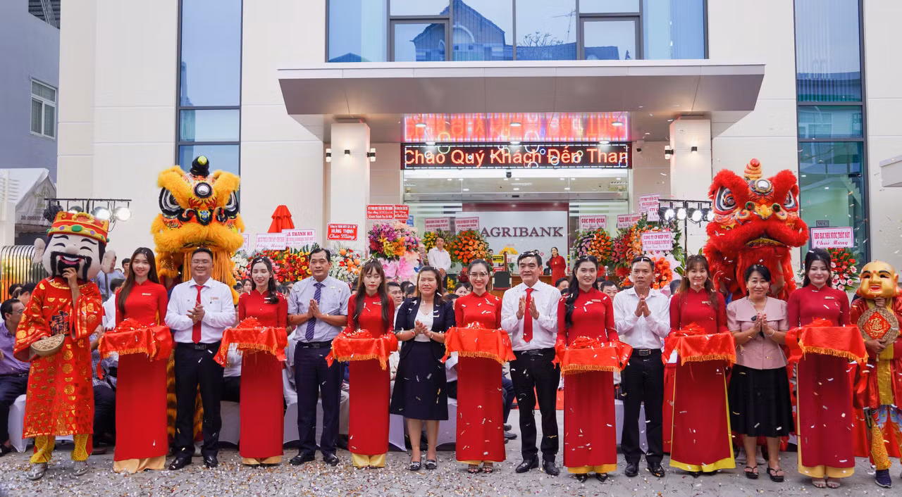 Agribank chi nhánh Thốt Nốt khánh thành, đưa vào hoạt động trụ sở mới -0