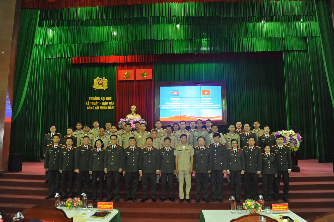 20 cán bộ Bộ Nội vụ Vương quốc Campuchia tham dự khoá học bồi dưỡng nghiệp vụ an ninh mạng -0