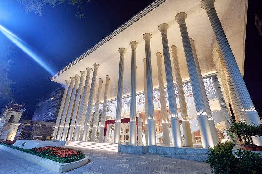 Nhà hát Hồ Gươm vào Top 10 nhà hát opera tuyệt vời nhất thế giới -0