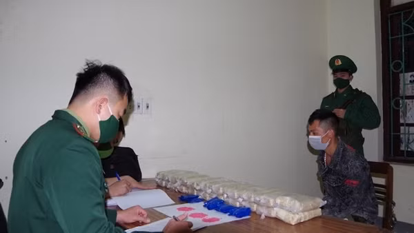 Đối tượng 3 tiền án dùng ô tô vận chuyển ma túy đi bán kiếm lời ảnh 3